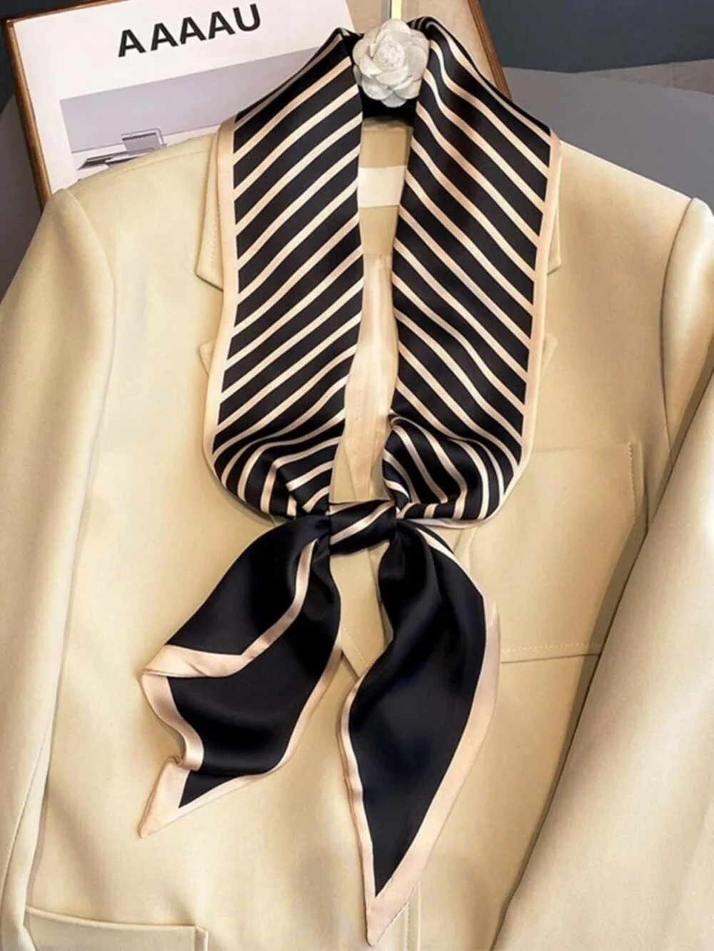 Women's  Black Gold Twill Fashion Elegant Oblique Angle  Scarves Bag Scarfs